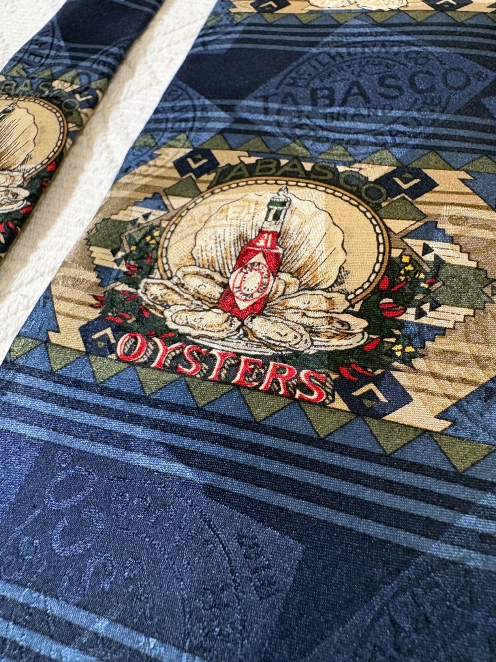 VTG Tabasco Mens Silk Tie Novelty Seafood Oysters Hot Sauce Blue Cajun
